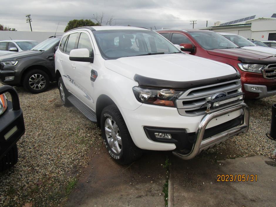 2017 FORD EVEREST AMBIENTE RWD 5 SEAT featured image