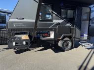 VIEW URBAN CARAVANS TUNGSTEN ARMORLITE HYBRID IMAGE 19