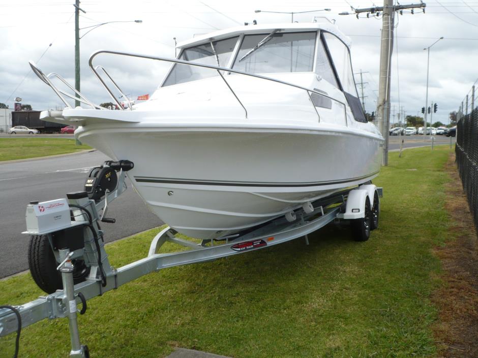 2022 CARIBBEAN Reef Runner - Gippsland Boat Supplies